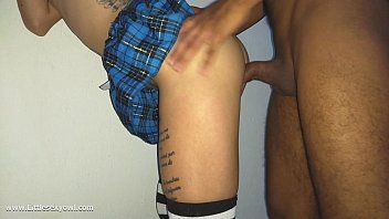 play Brutalmente penetrado por dois homens com grande desejo sexual