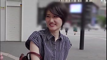 play Testen Sie die Muschi dieser Japanerin mit kleinen Brüsten